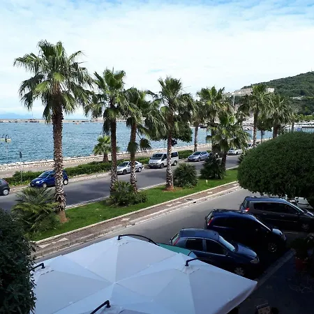 فندق مبيت وإفطار Il Granello Di Sabbia 4*