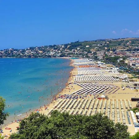 Il Granello Di Sabbia فندق مبيت وإفطار 4*
